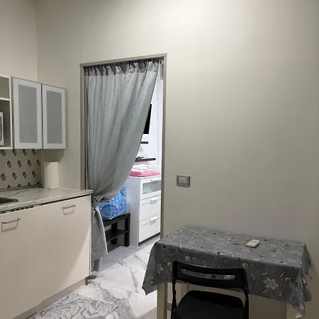 Mono Centro Storico Lägenhet *